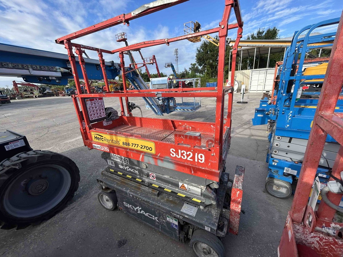 2022 Skyjack SJ3219-2