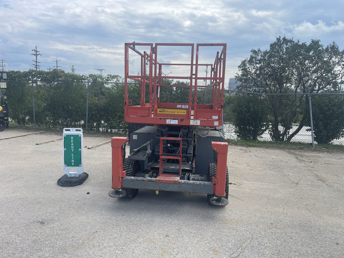 2018 Skyjack SJ-6832RT-2