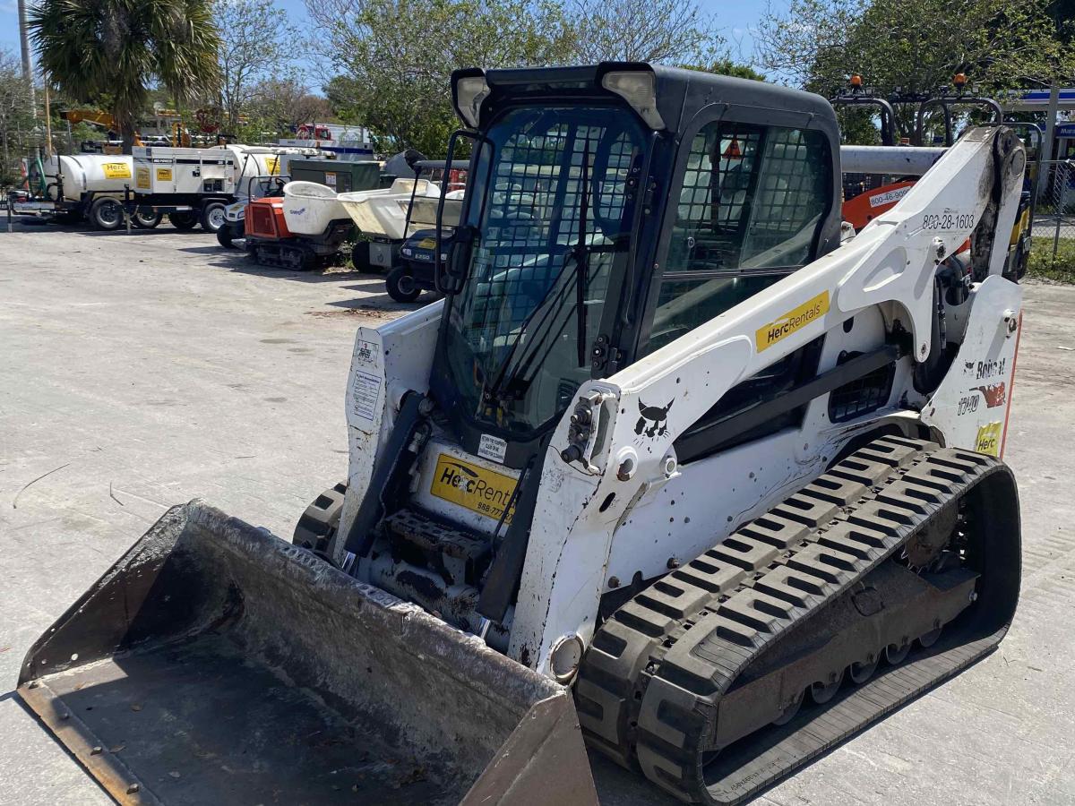 2020 Bobcat T740