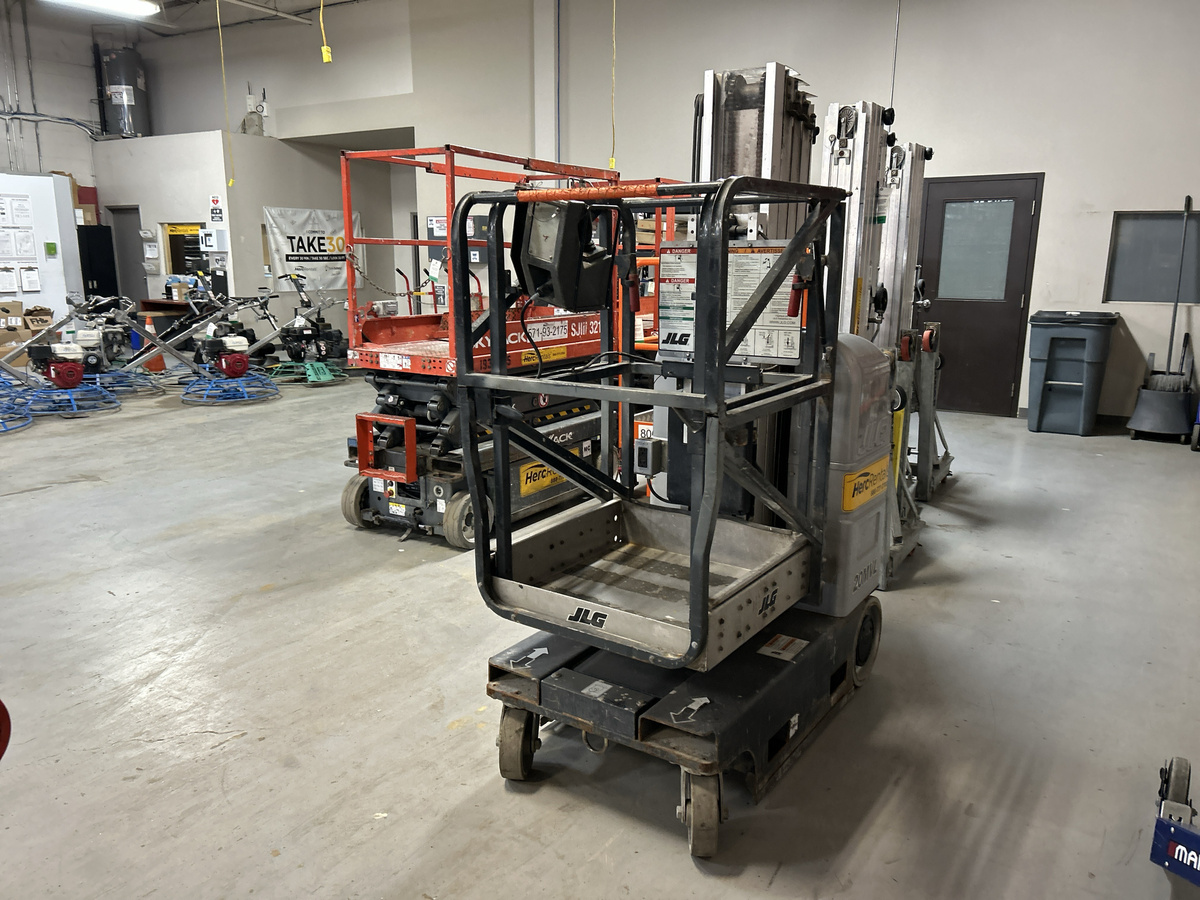 2016 JLG 20MVL-4