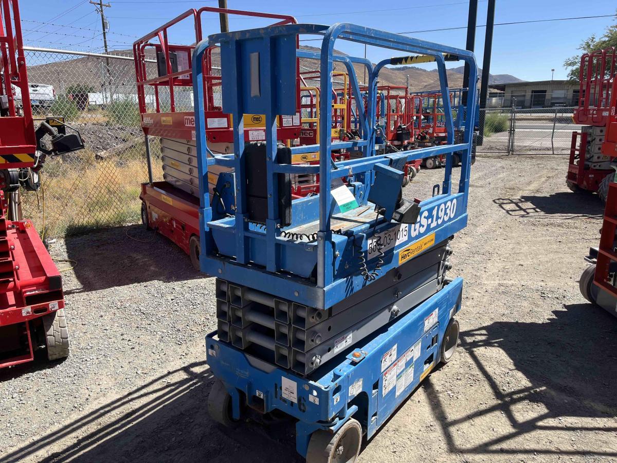 2019 Genie GS-1930