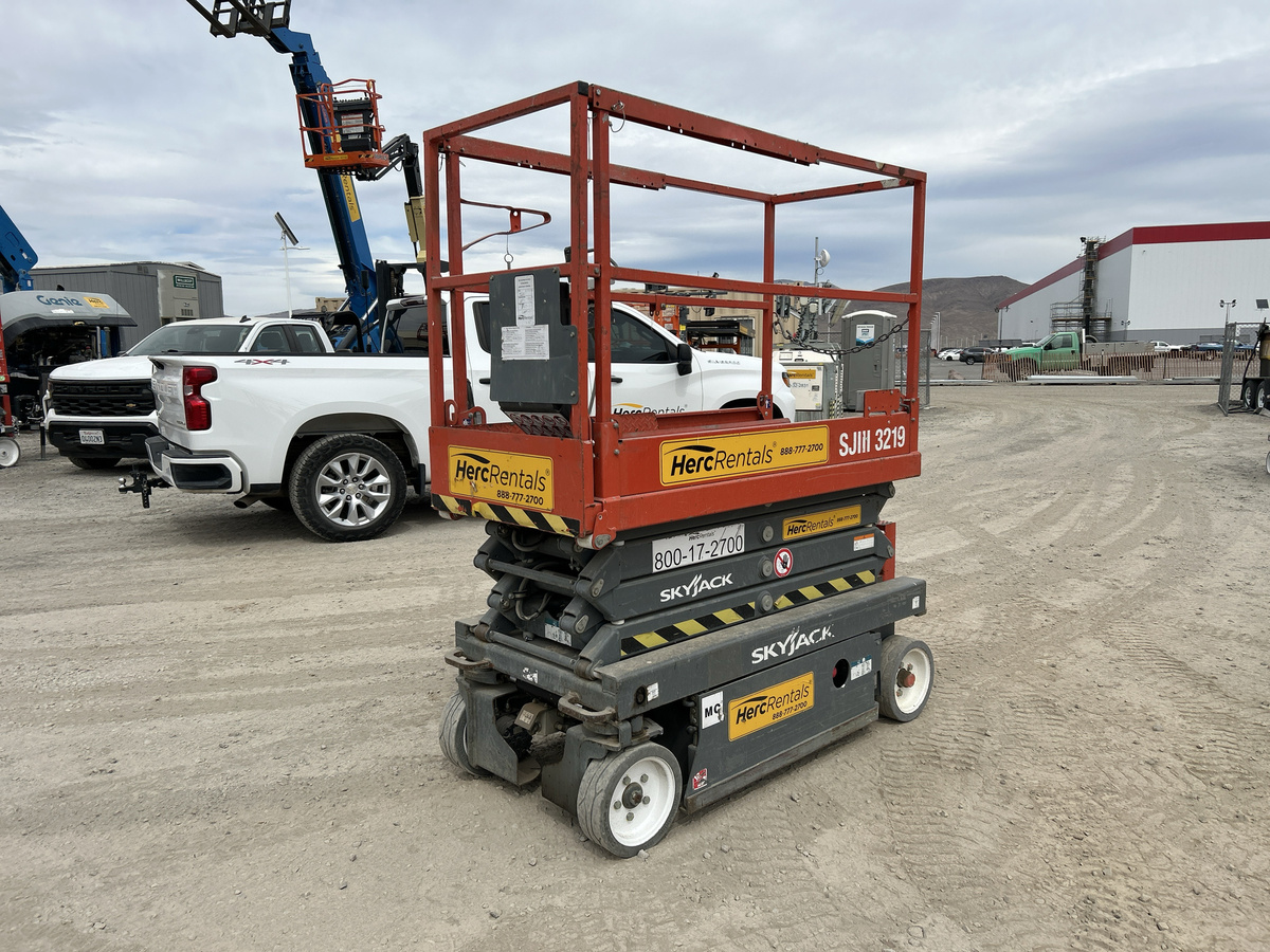 2017 Skyjack SJ3219-5
