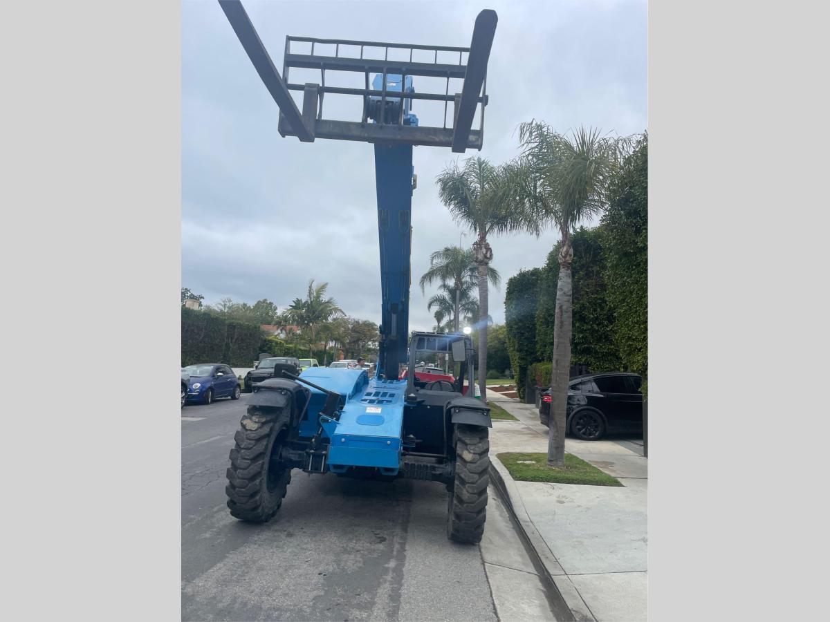 2018 Genie GTH 844
