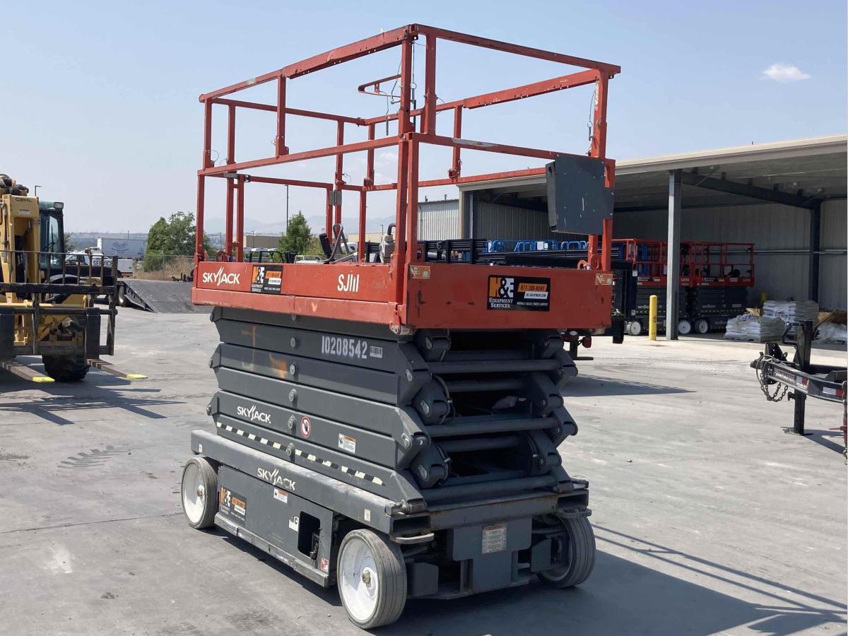 2017 Skyjack SJ4740
