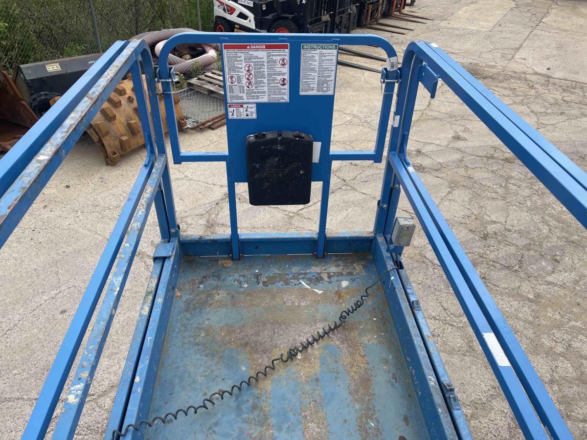 2018 Genie GS-3246