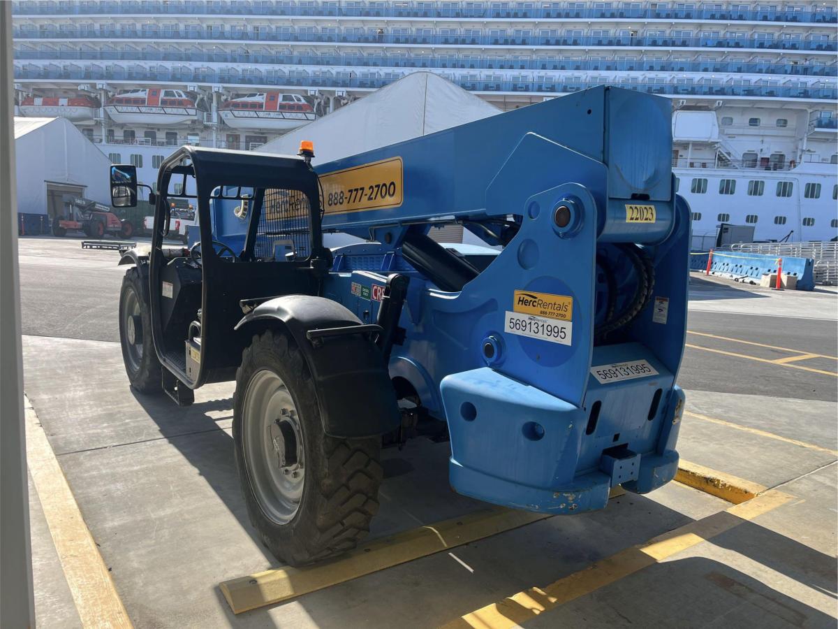 2017 Genie GTH 844-2