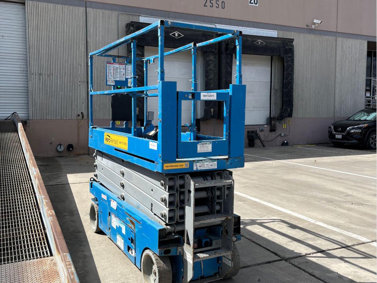 2017 Genie GS-2632