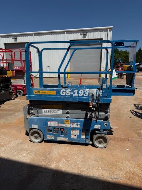 2018 Genie GS-1930