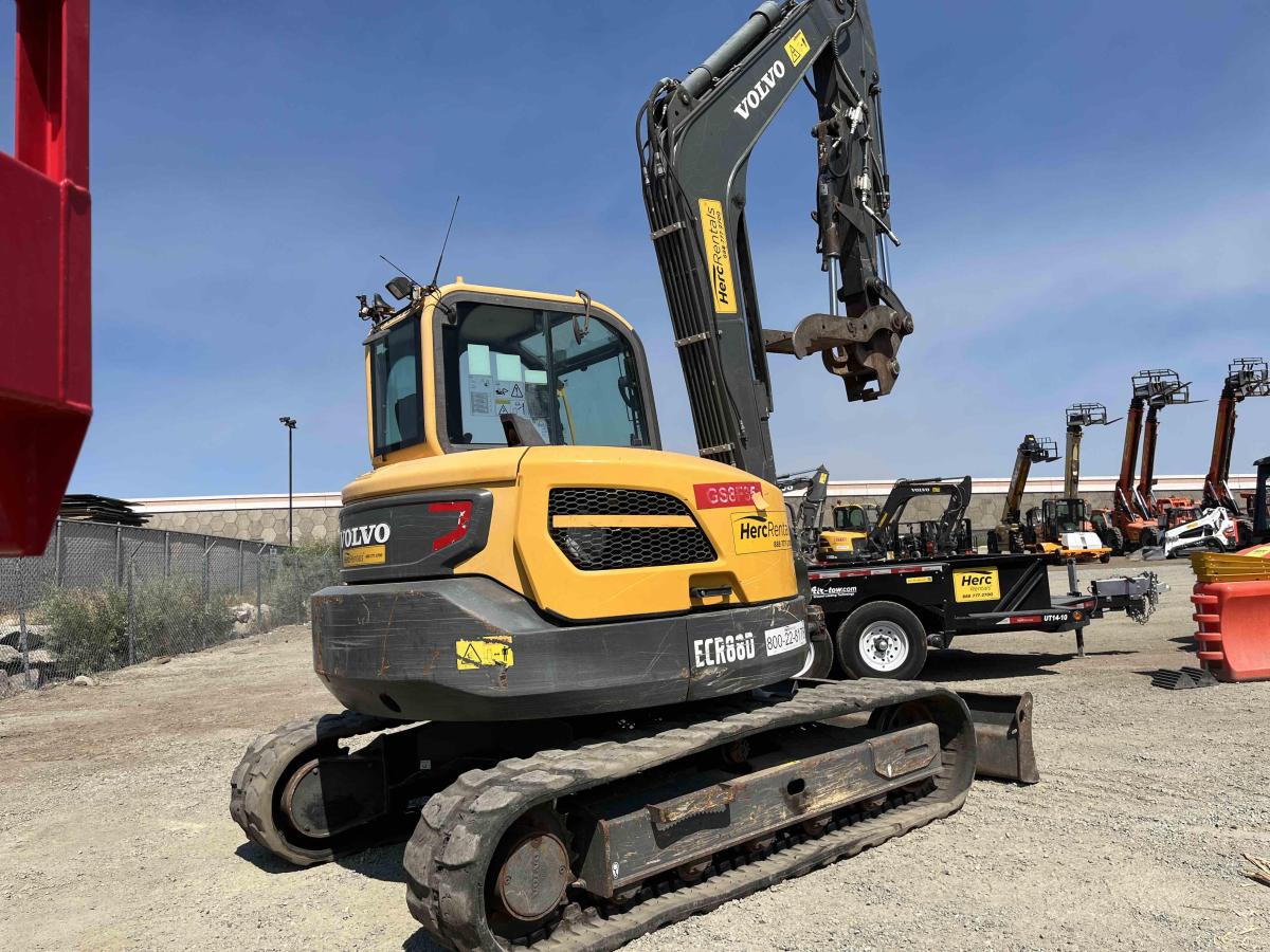 2018 Volvo ECR88D