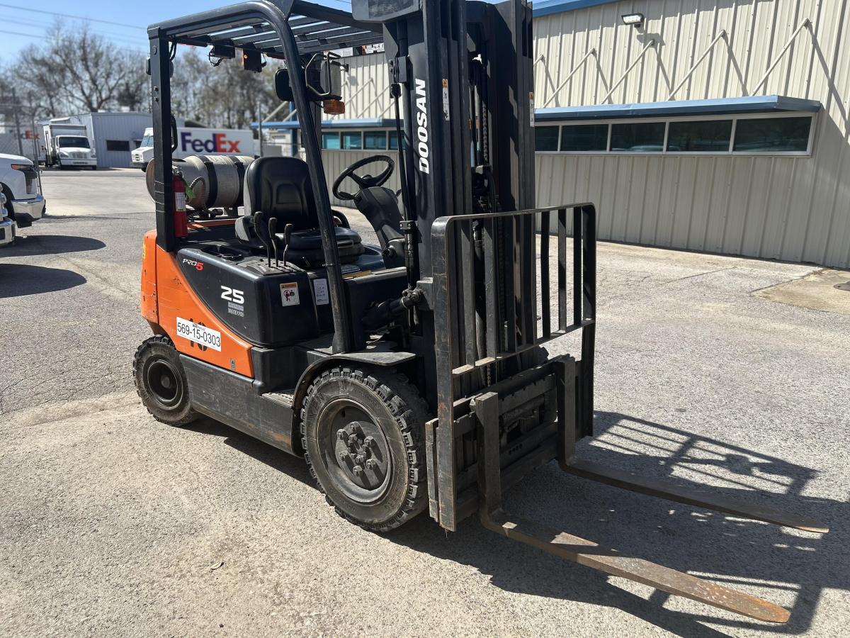 2017 Doosan G25P-5