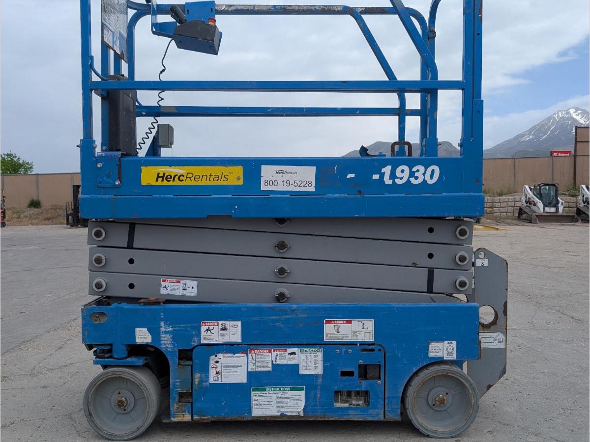 2018 Genie GS-1930