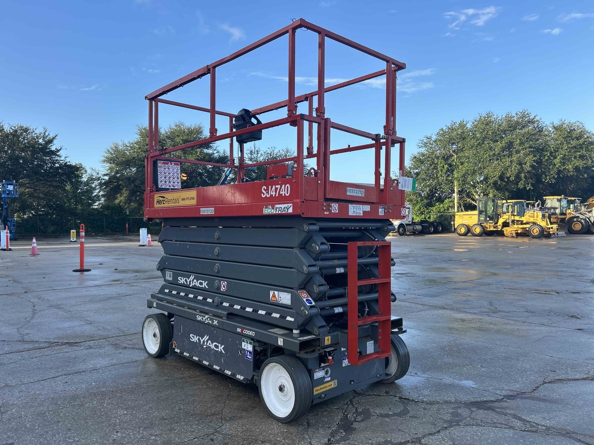 2022 Skyjack SJ4740-2