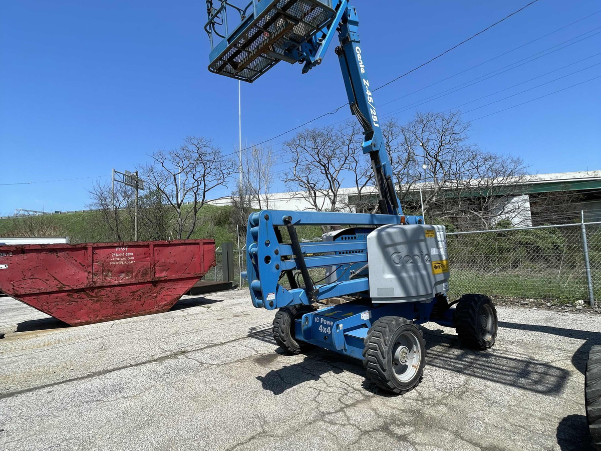 2017 Genie Z-45/25J RT-4