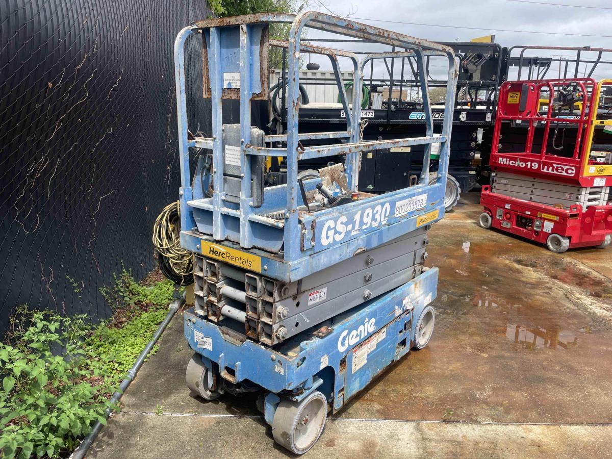 2018 Genie GS-1930