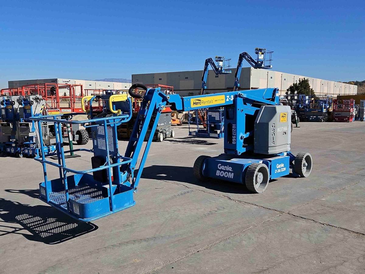 2017 Genie Z-34/22 N