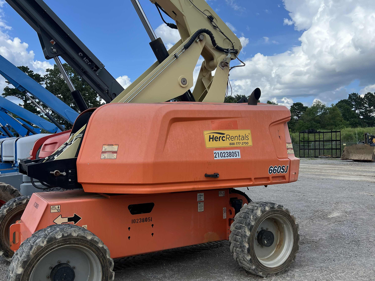 2018 JLG 660SJ-4