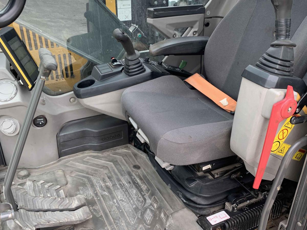 2020 Volvo ECR145EL