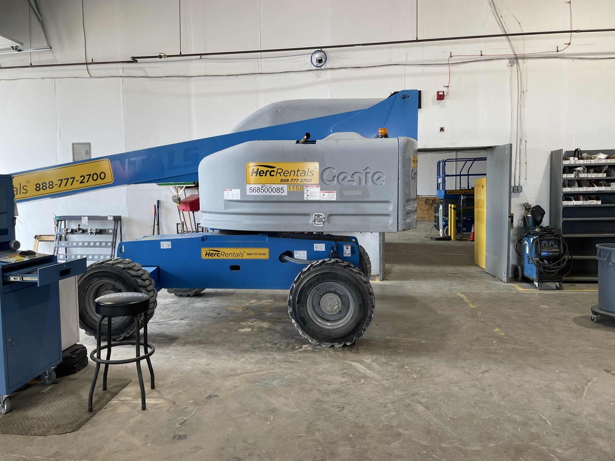 2018 Genie S-45