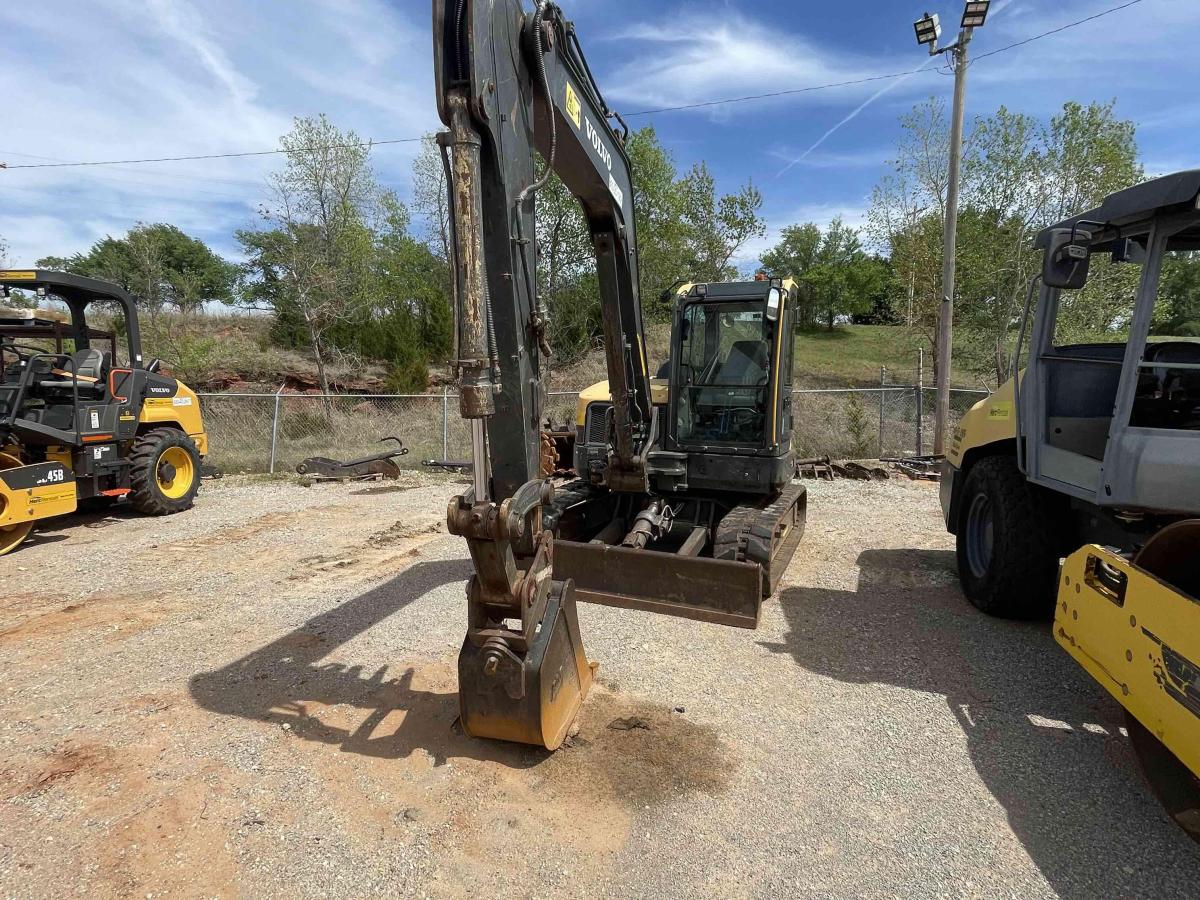 2019 Volvo ECR88D