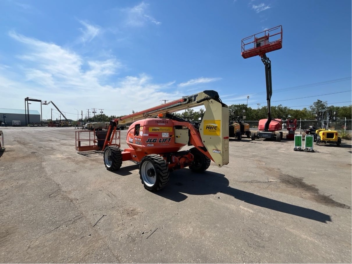 2012 JLG 600AJ-3