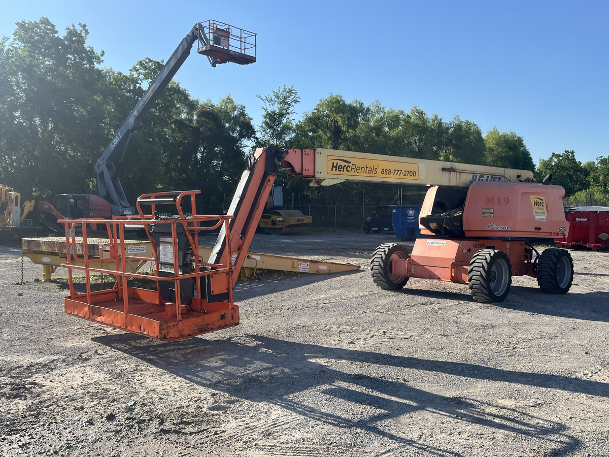 2018 JLG 660SJ-13