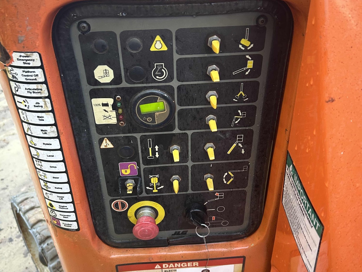 2016 JLG E400AJPN-5