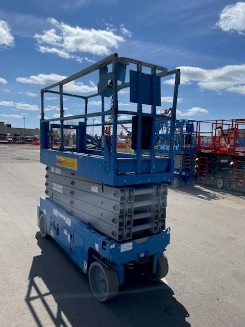 2017 Genie GS-3232