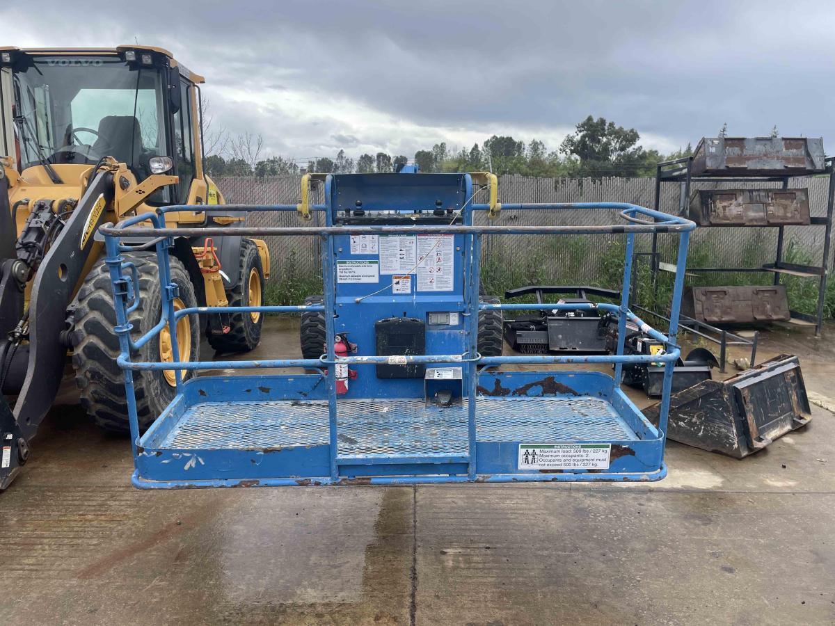 2018 Genie S-40-6