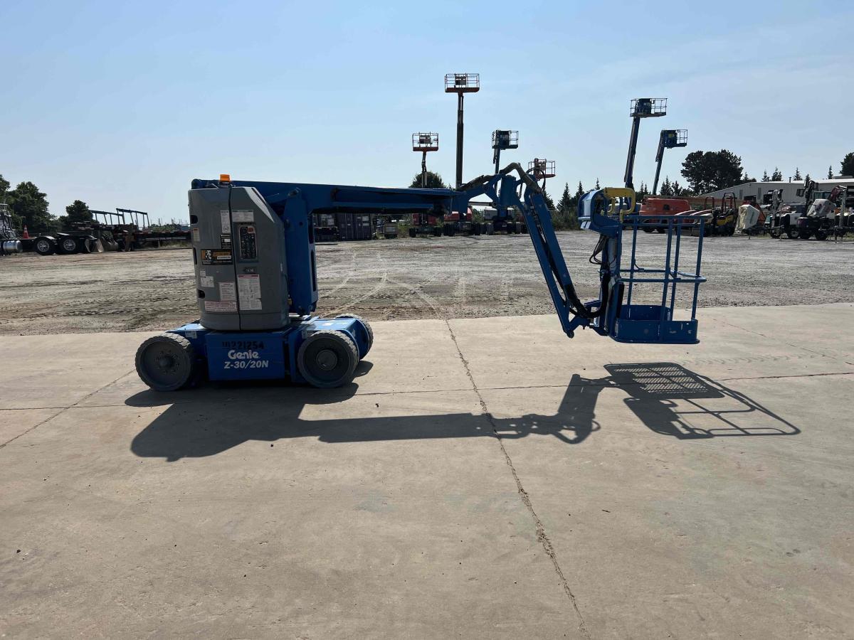 2017 Genie Z-30/20N RJ-3