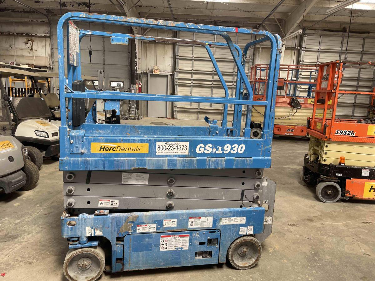 2018 Genie GS-1930