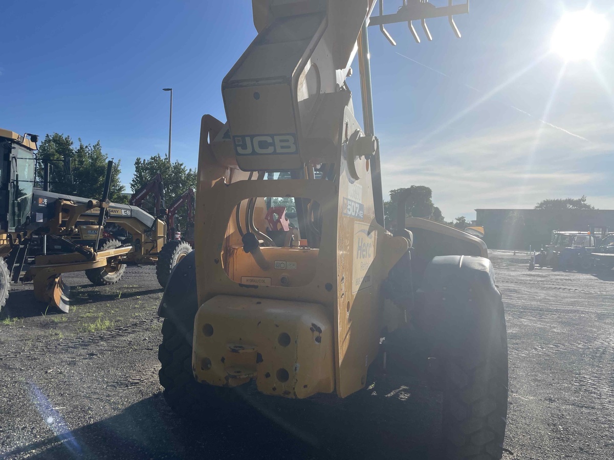 2022 JCB 507-42-5