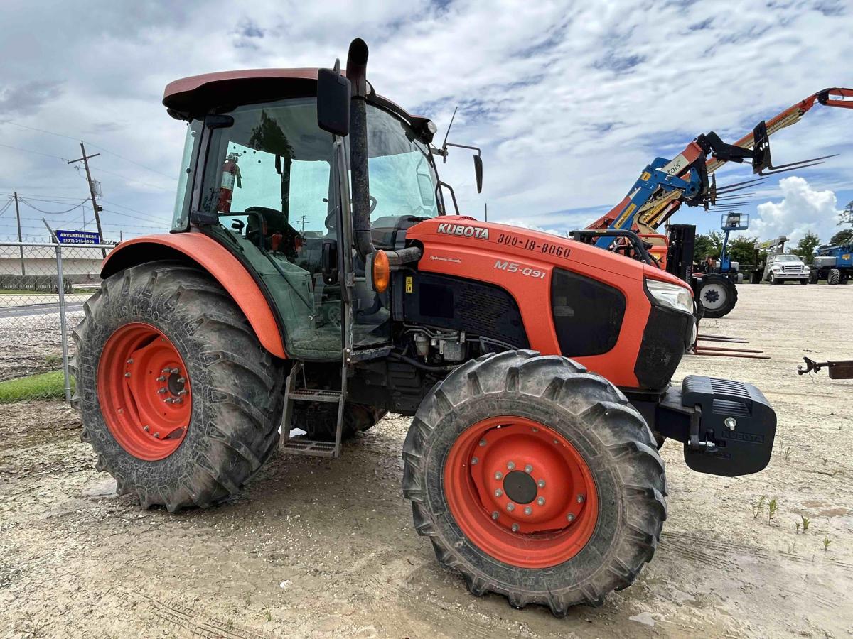 2017 Kubota M5-091