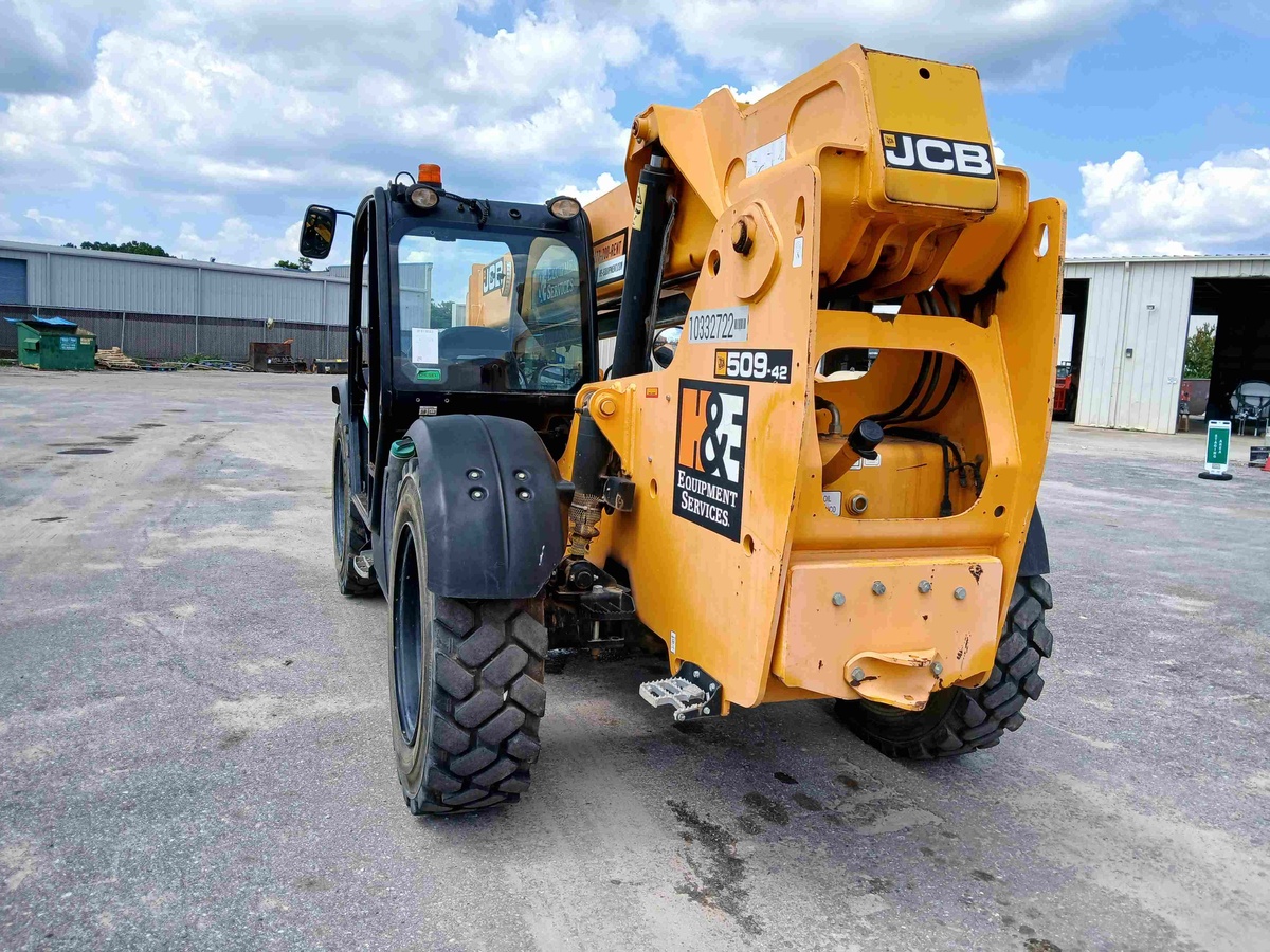 2021 JCB 509-42-5