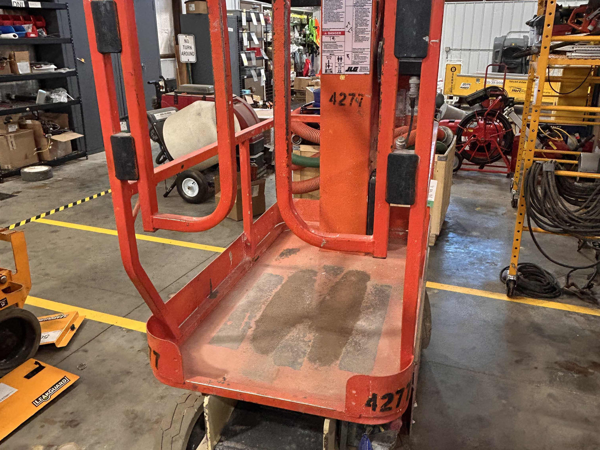 2014 JLG 1230ES-4
