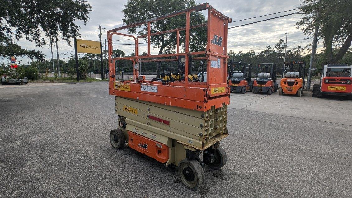 2018 JLG 2632ES-3