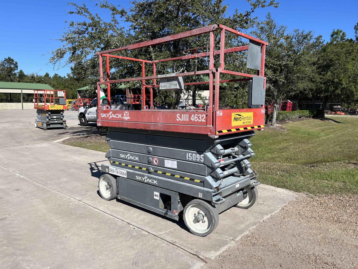2015 Skyjack SJ4632