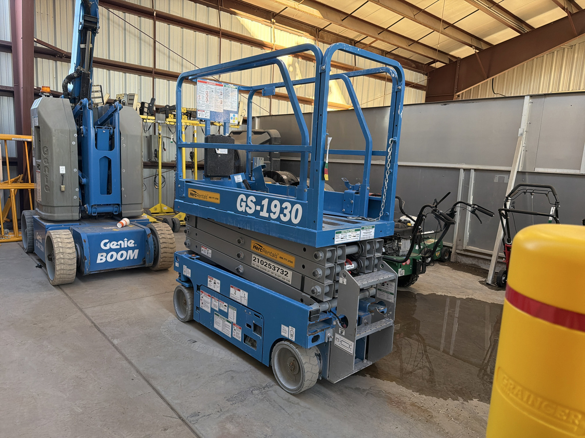 2018 Genie GS-1930-4