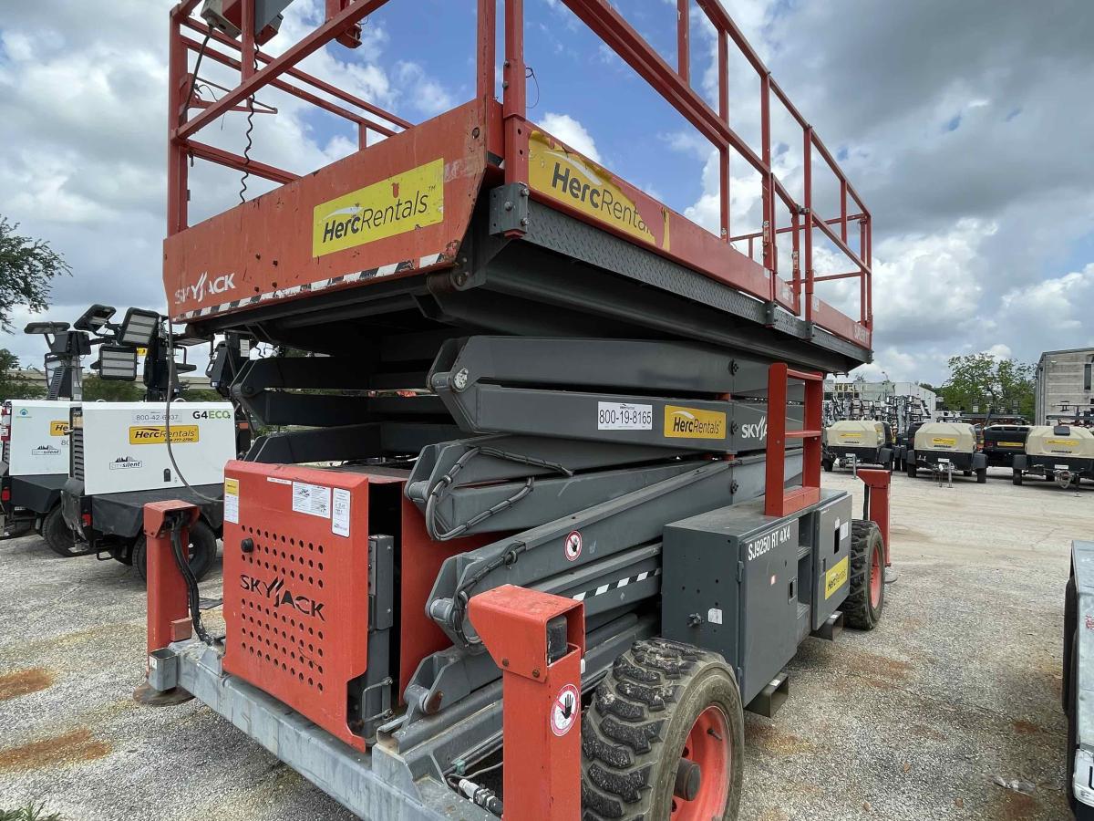 2018 Skyjack SJ9250 RT