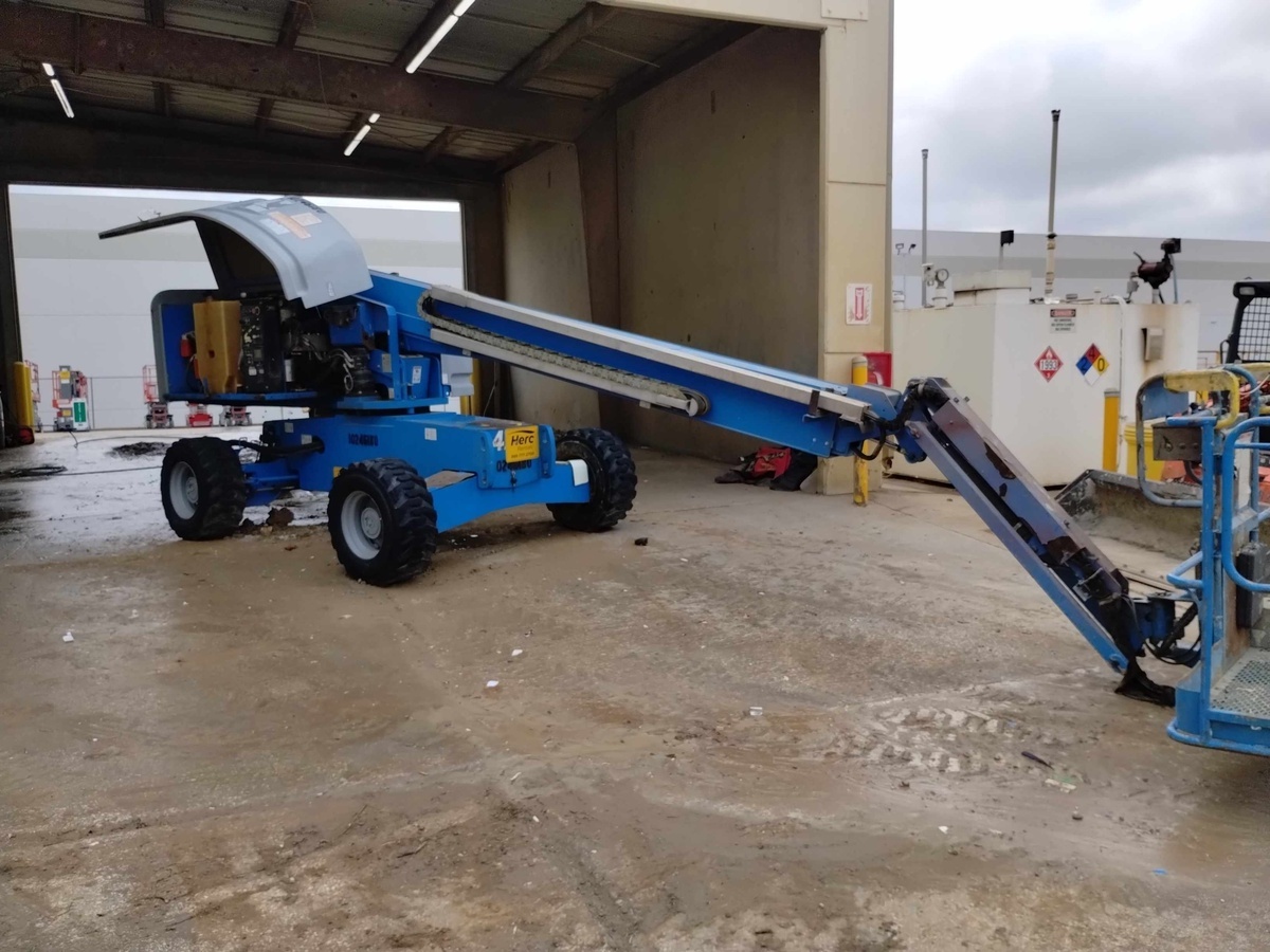 2018 Genie S-45