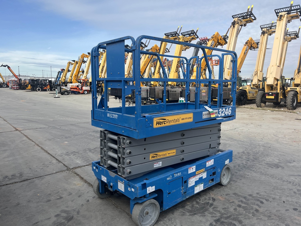 2017 Genie GS-3246-2