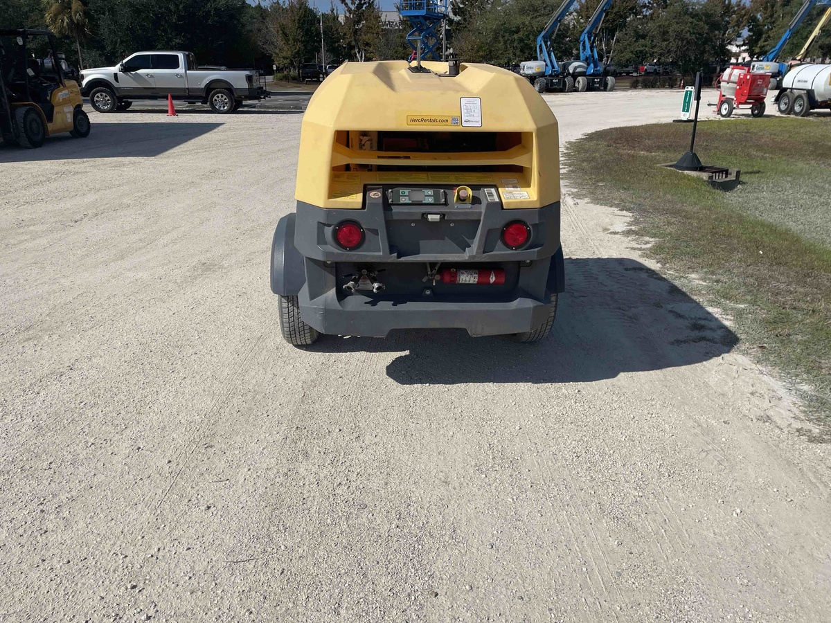 2021 Atlas Copco XAS 400-3