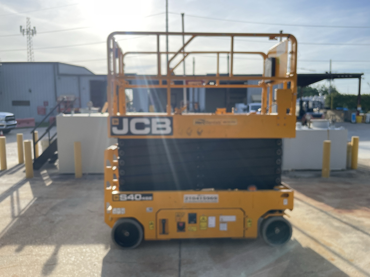 2023 JCB S4046E-5
