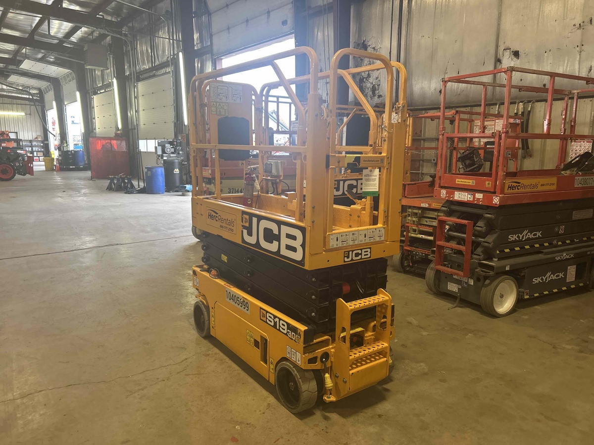 2022 JCB S1930E-4