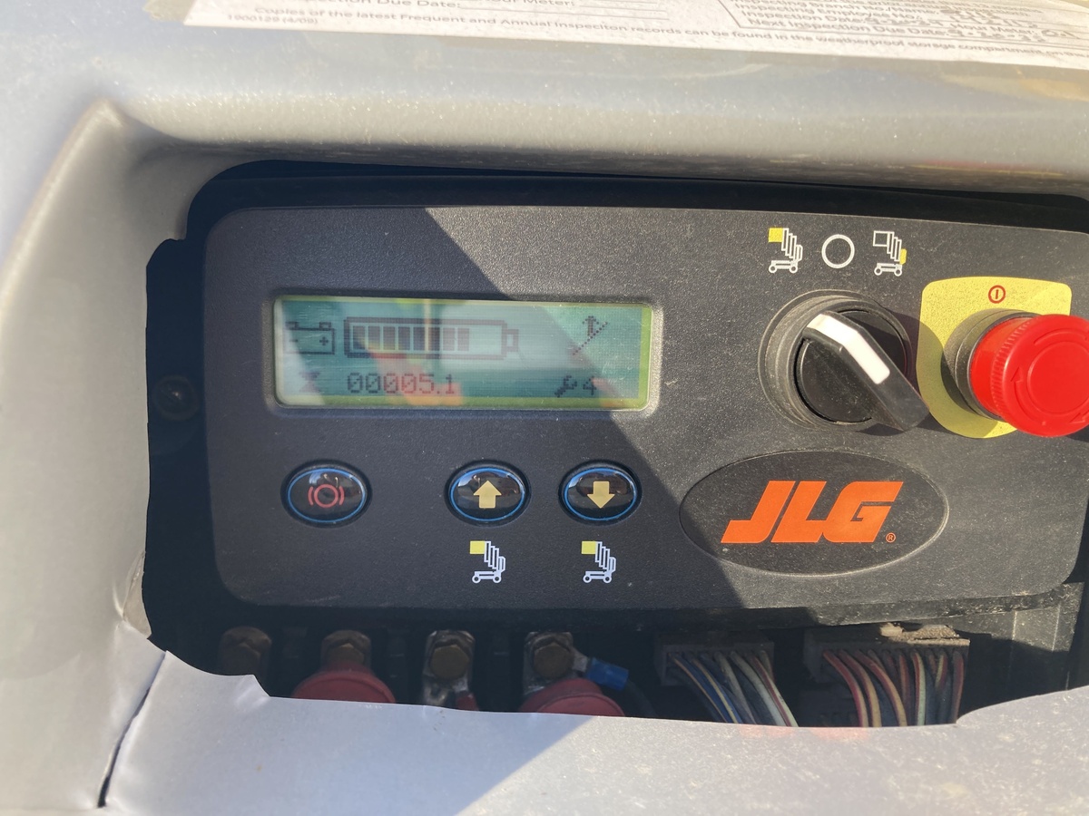 2018 JLG 20MVL-5
