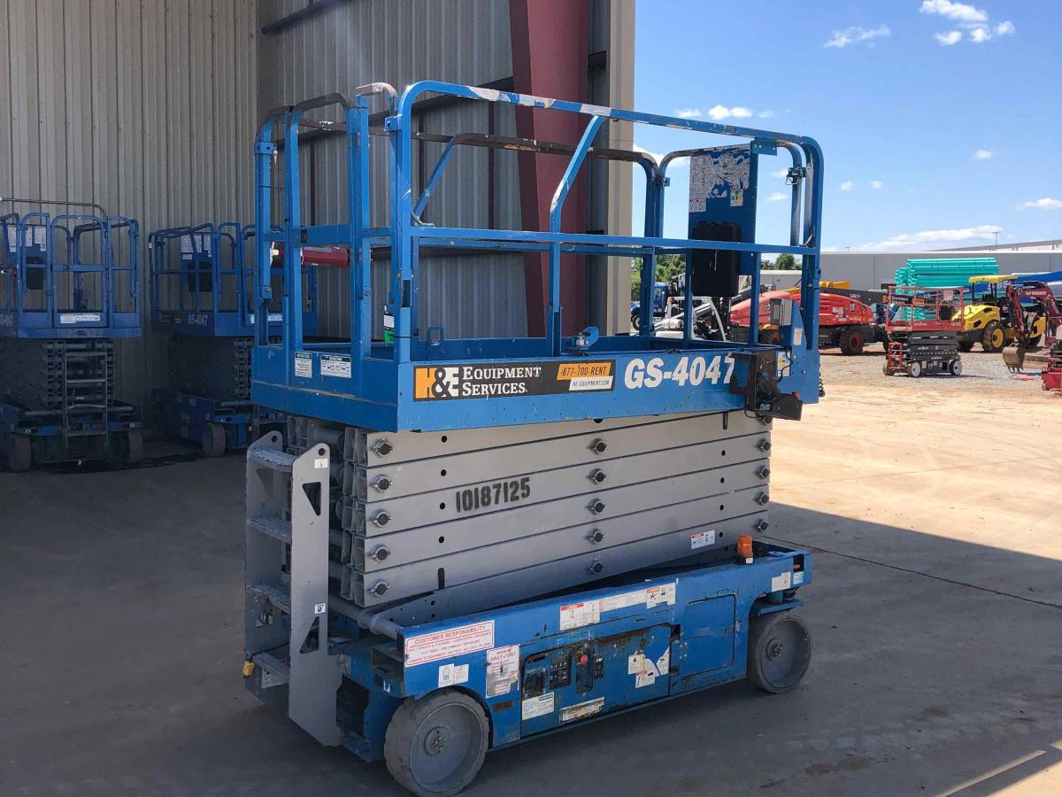 2016 Genie GS-4047