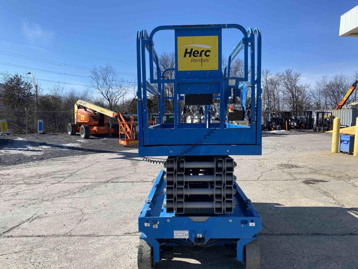 2018 Genie GS-3246-3