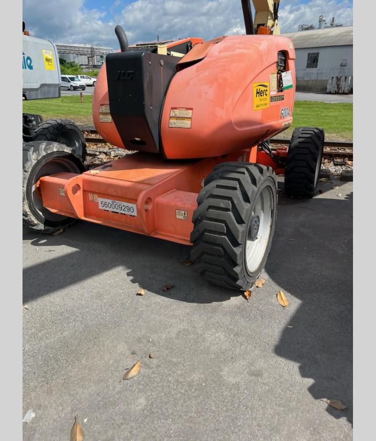 2008 JLG 600AJ