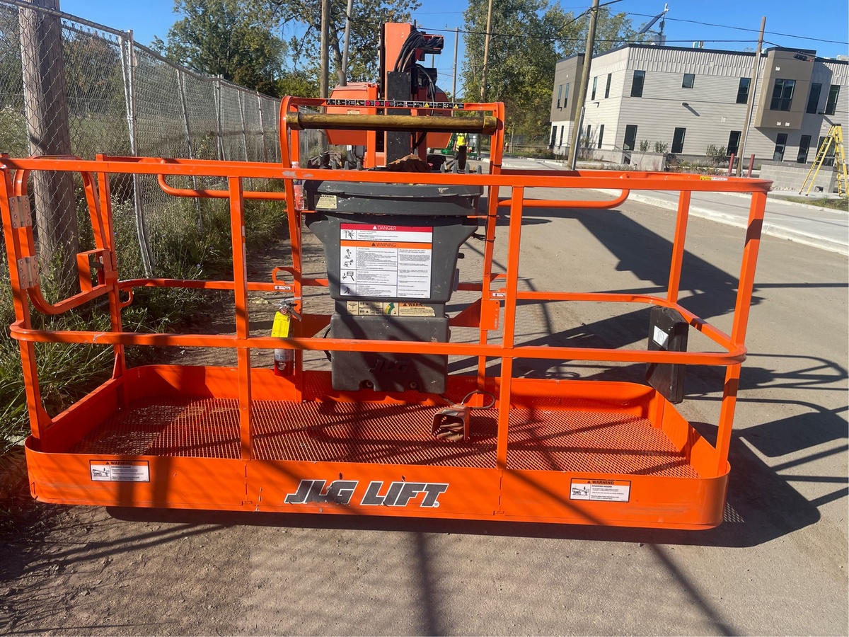 2018 JLG 860SJ-3