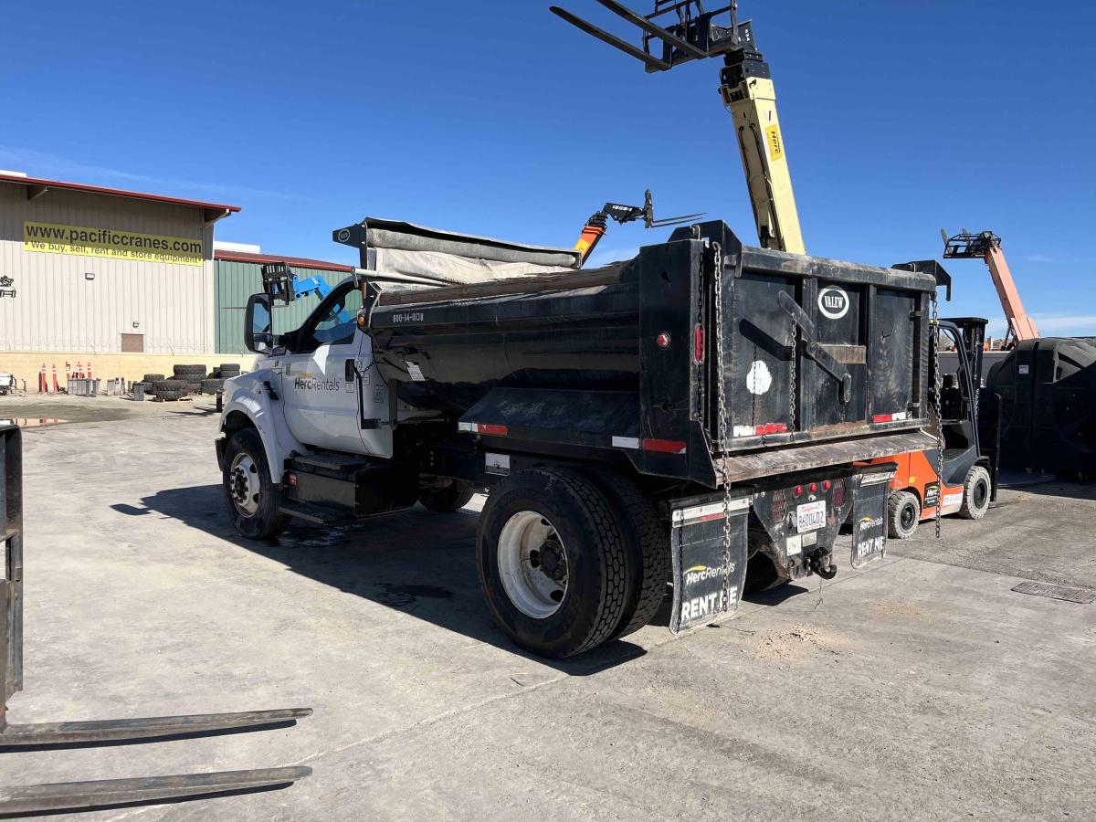2017 Ford F750