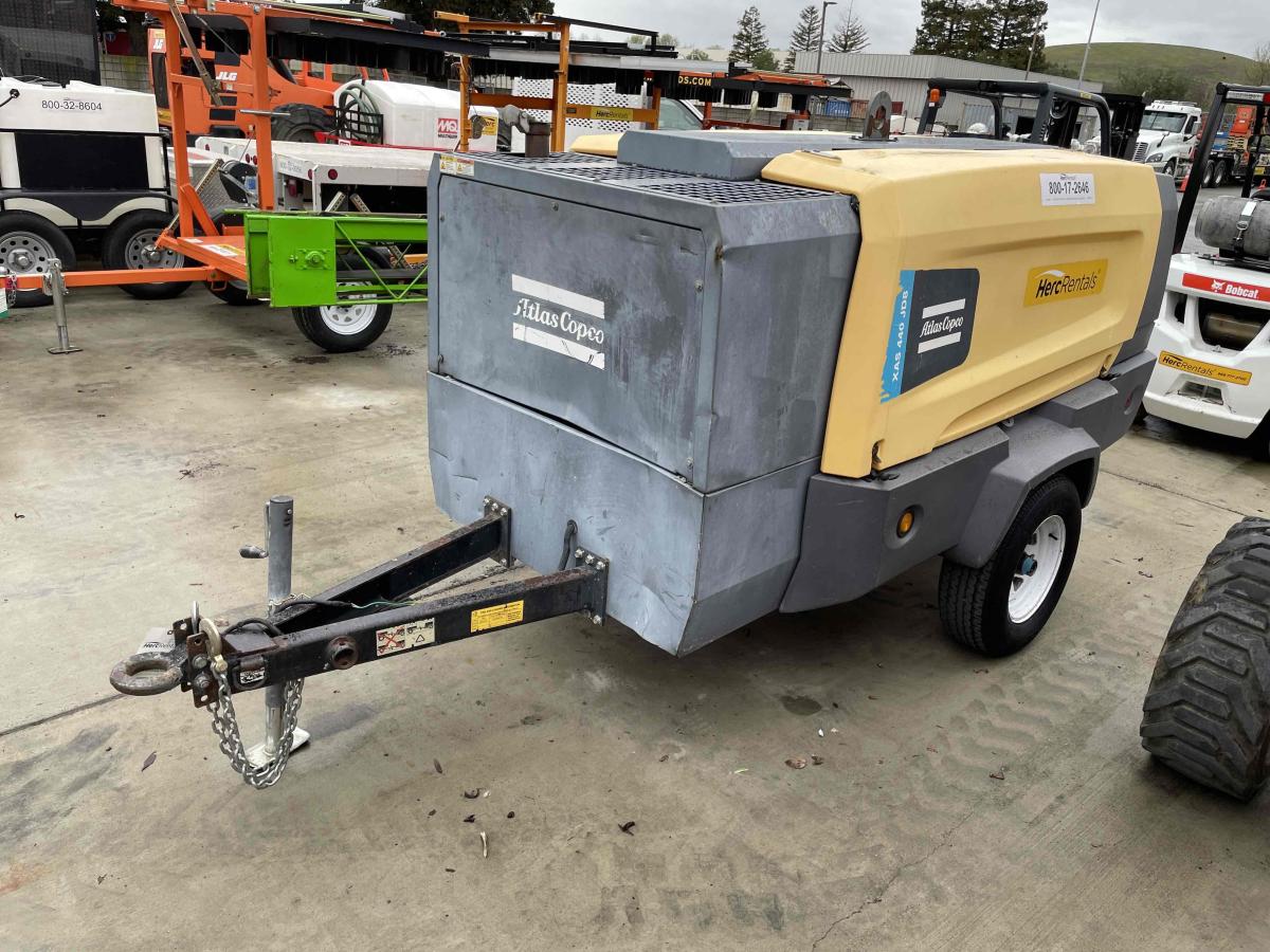 2017 Atlas Copco XAS 400